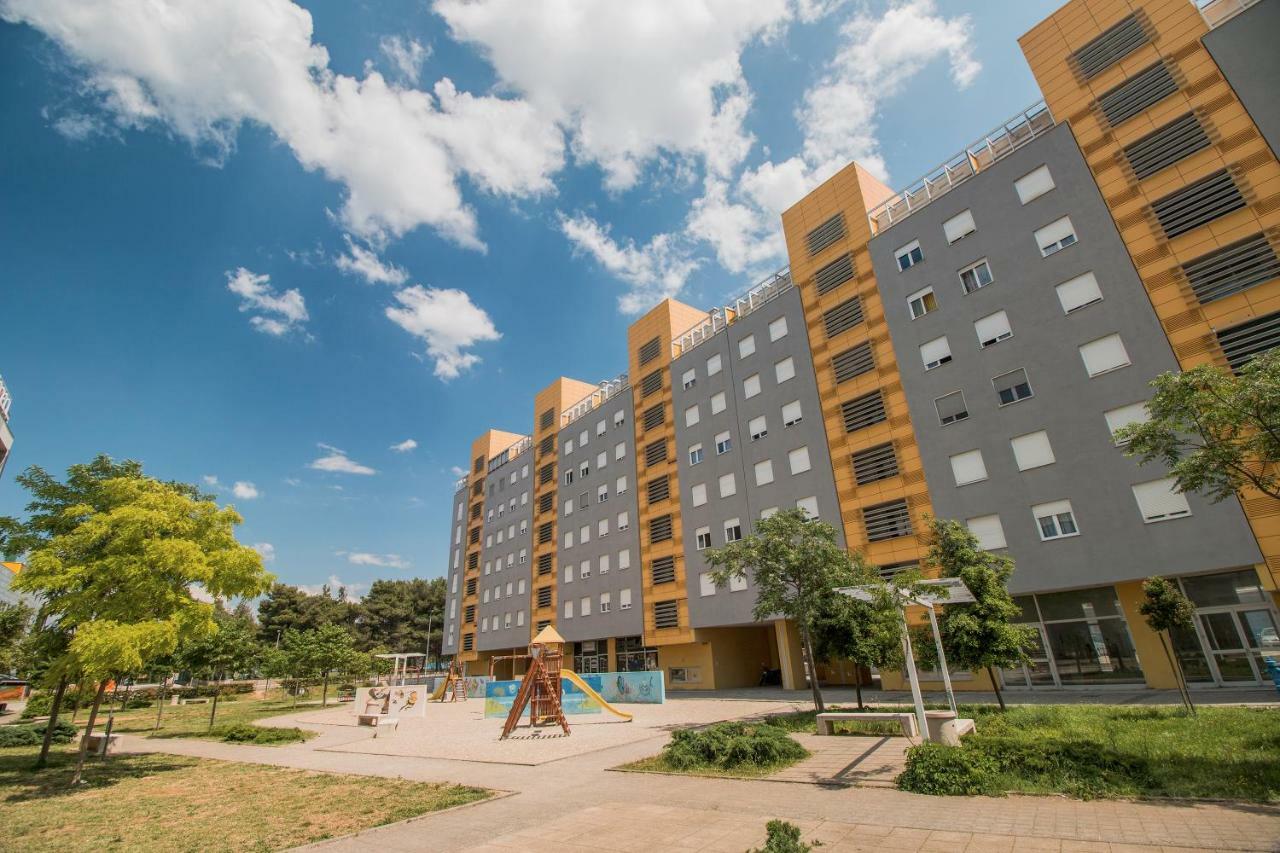 Apartment Montesa Zadar Bagian luar foto