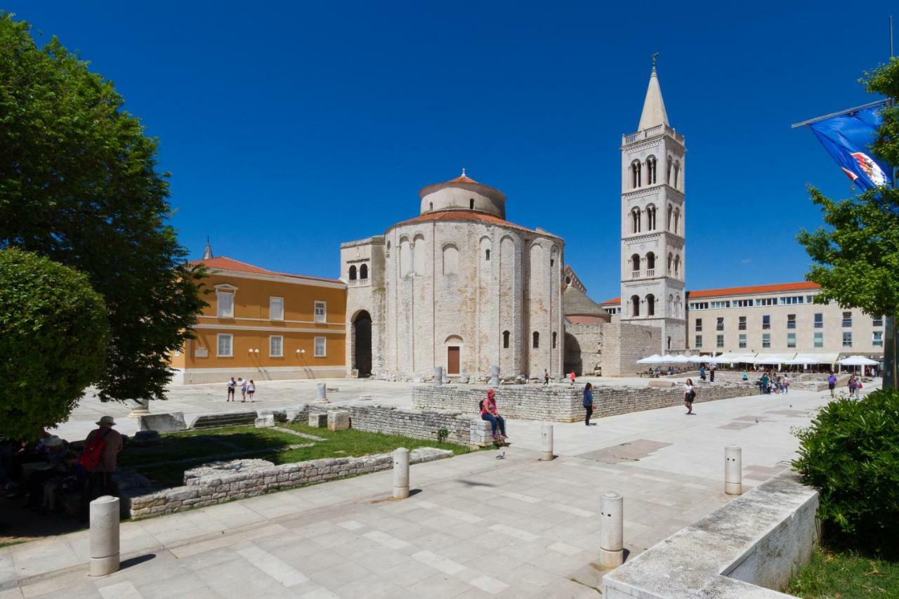 Apartment Montesa Zadar Bagian luar foto